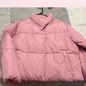 Old Navy Women's Pink Puffer Jacket